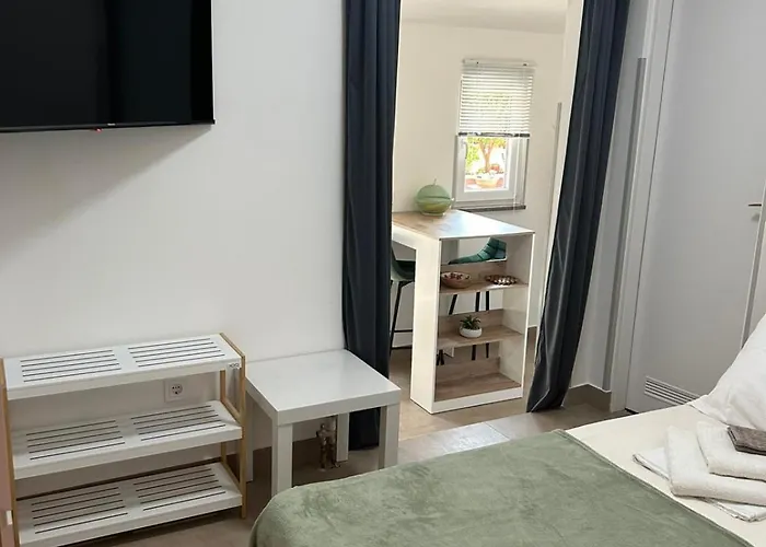 Rosi 2, Peaceful In Pula, Free Parking *