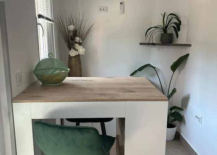 Rosi 2, Peaceful In Pula, Free Parking *